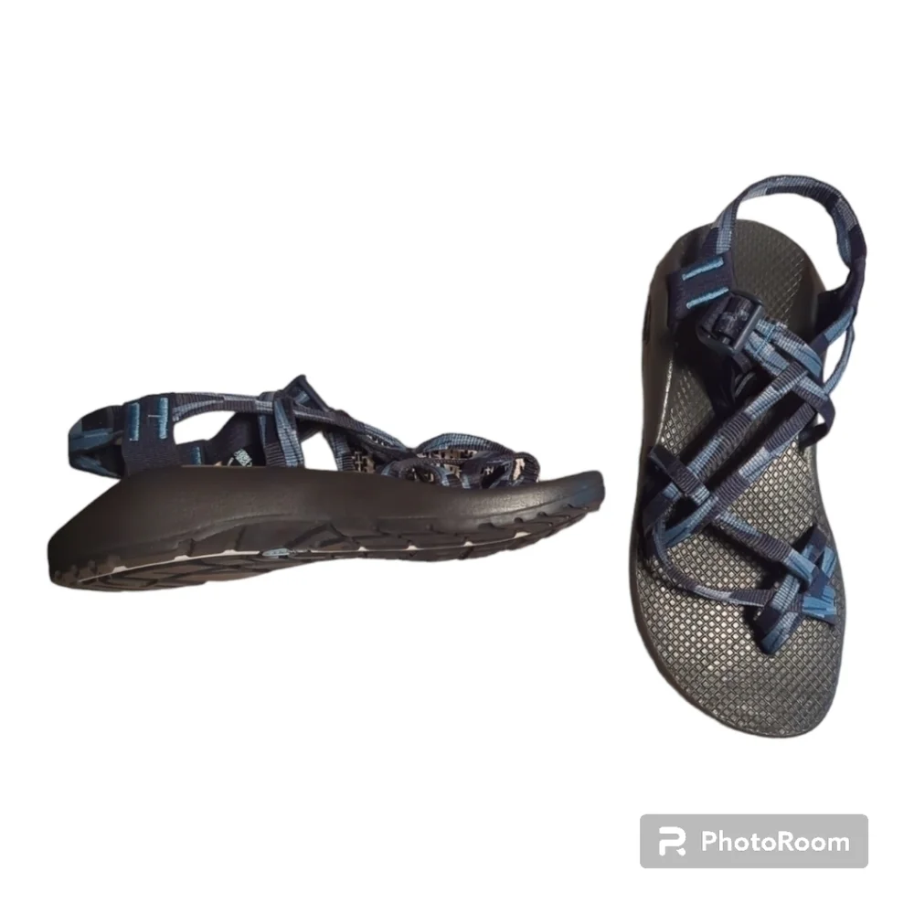 Chaco Women's Sandal JCH108068 nave and black excellent condition